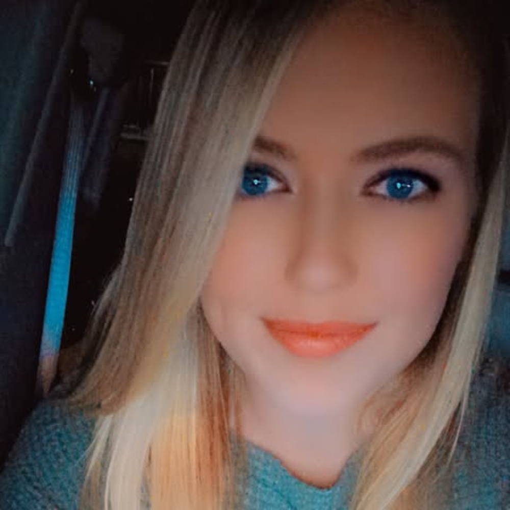 Meet your Posher, Kendra
